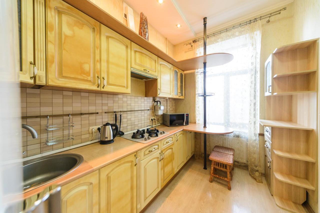 911 Apartments Antonovichа Kiev Extérieur photo
