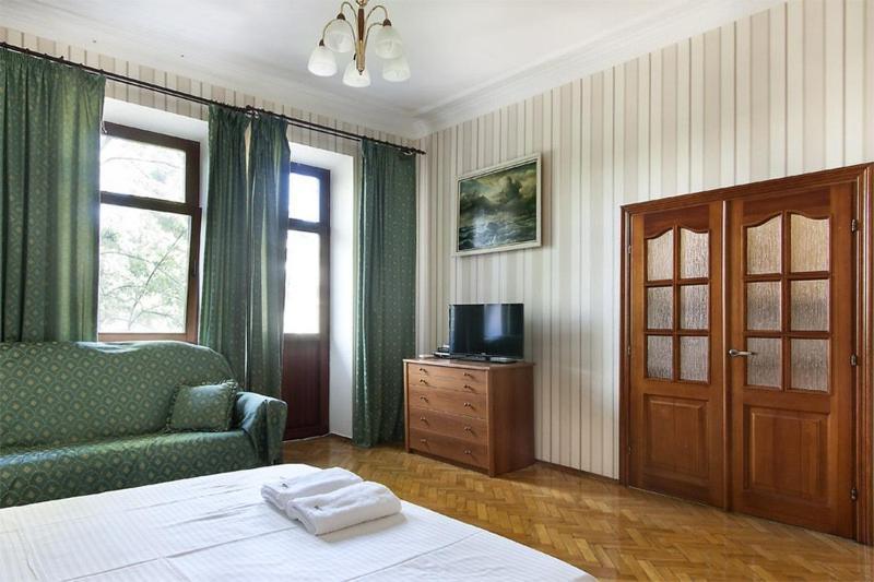 911 Apartments Antonovichа Kiev Extérieur photo